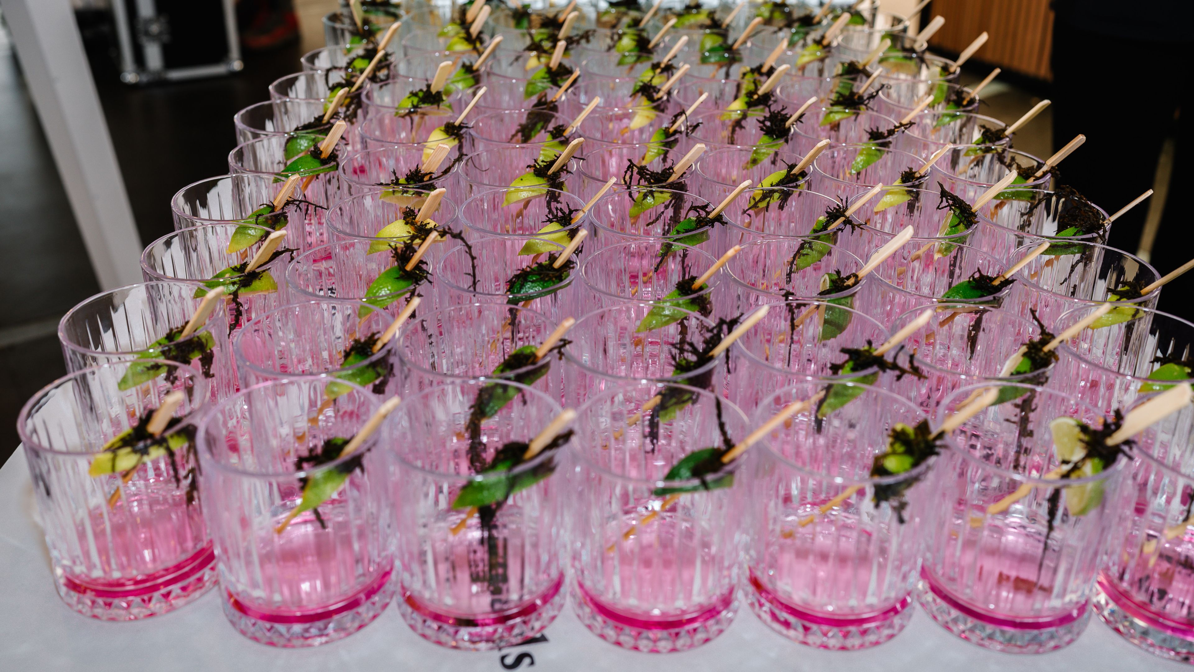 Photo of glasses with seeweed inside