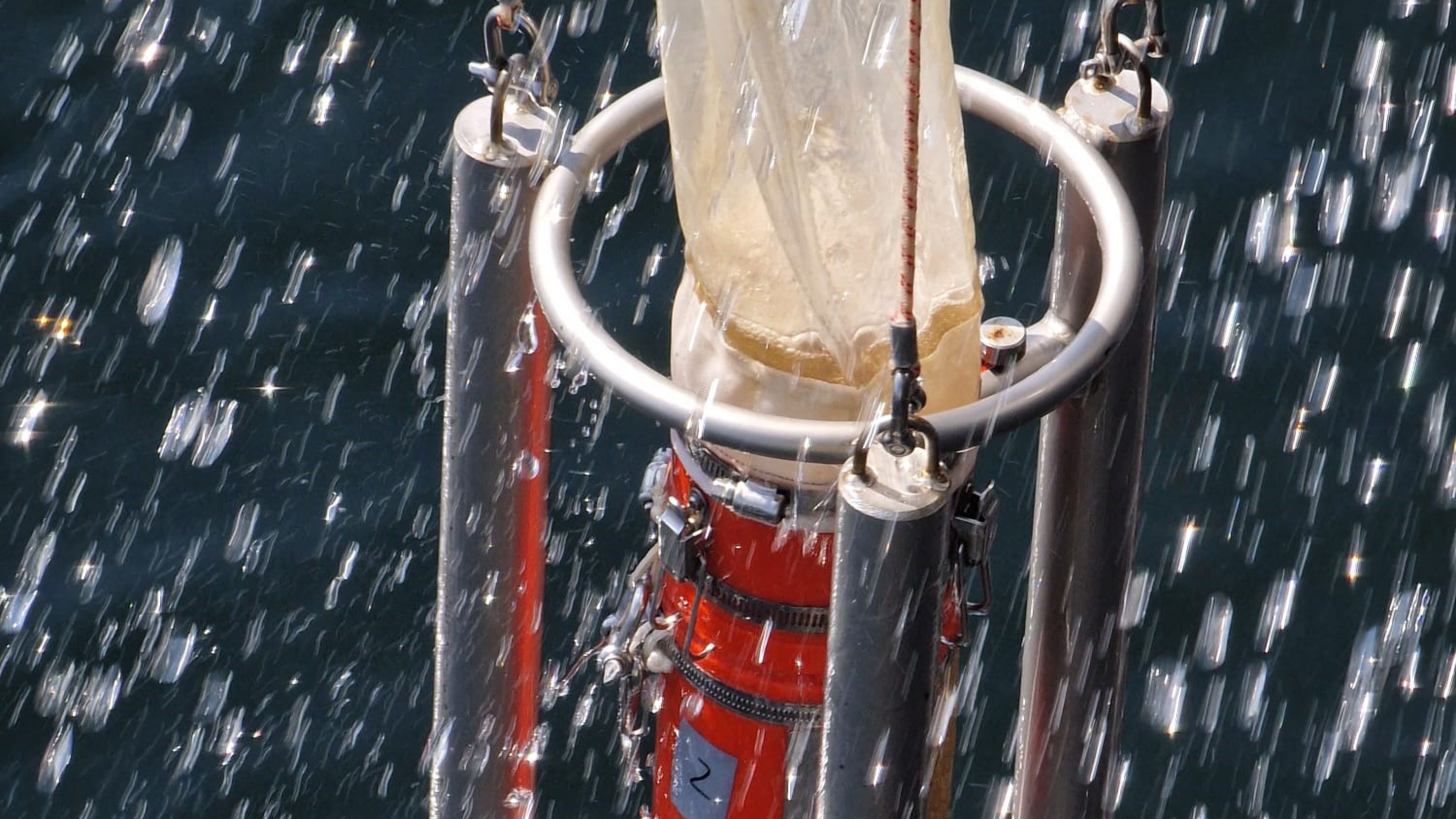 Photo of a sampling device