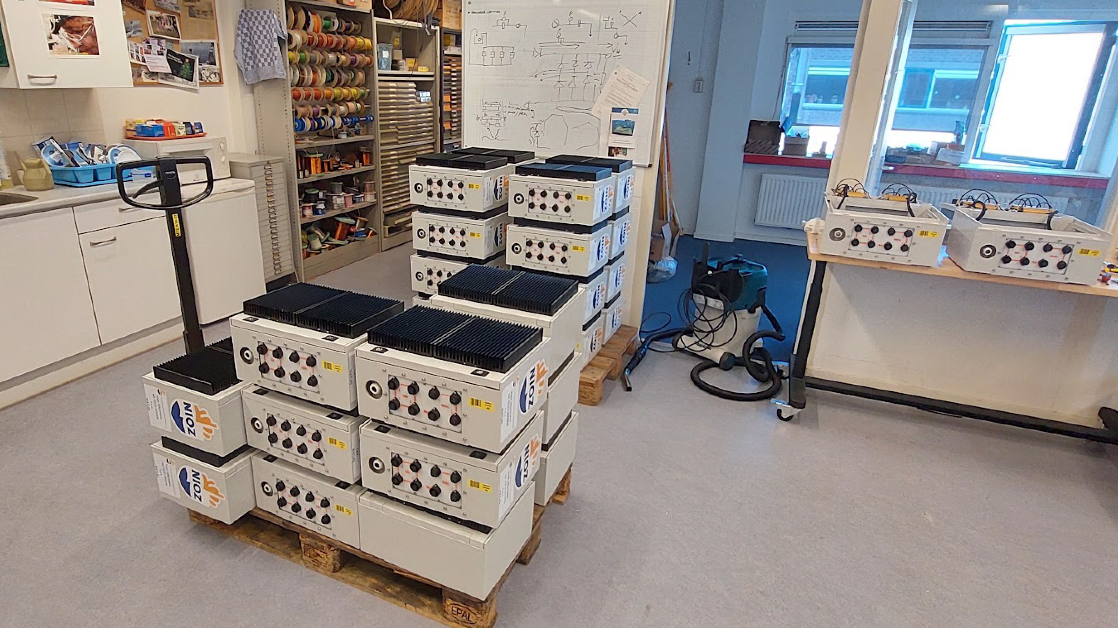 Assemblage Power Controller for Watlas