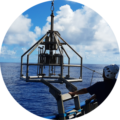 Gripper arm on research vessel 